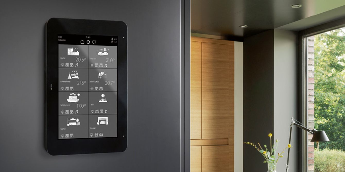 JUNG Smart Panel 8 bei RE-TEC GmbH in Kaltennordheim OT Kaltensundheim