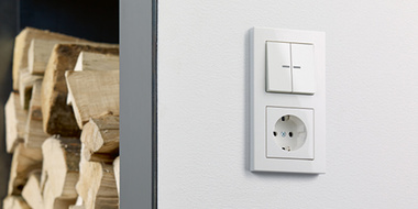 JUNG KNX Taster F 10 bei RE-TEC GmbH in Kaltennordheim OT Kaltensundheim